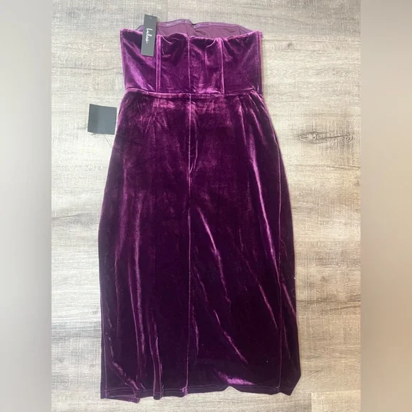 LULUS Glamorous Celebrations Dark Purple Velvet Strapless Tulip Dress - Picture 5 of 9